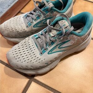 Brooks Women's Athletic Shoes - Gray and Teal